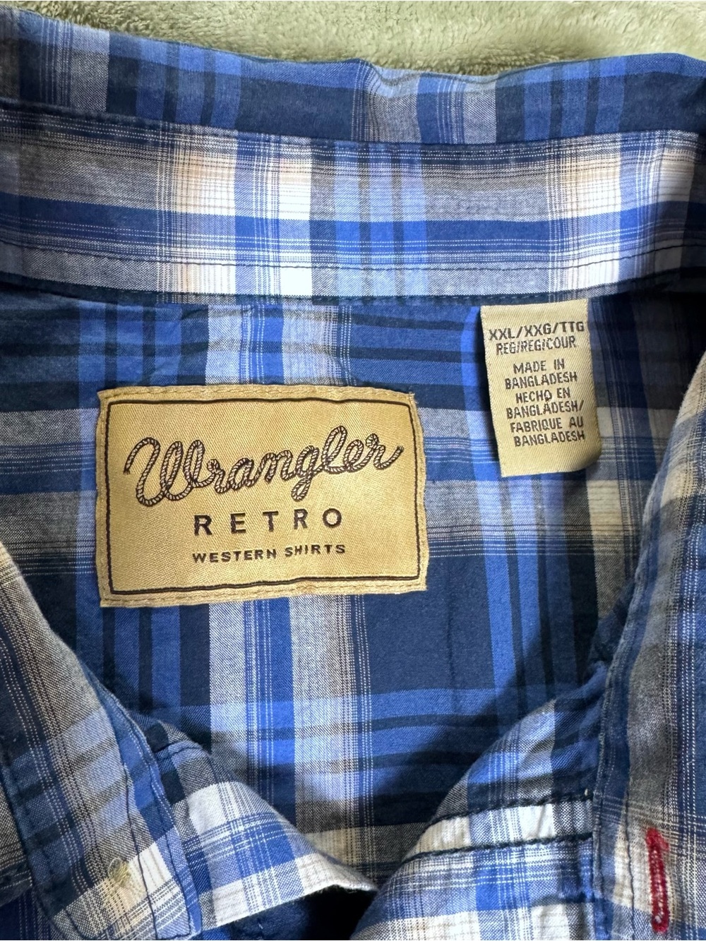 Wrangler Blue and White Plaid Short-Sleeve Button-Down - Picture 7 of 7